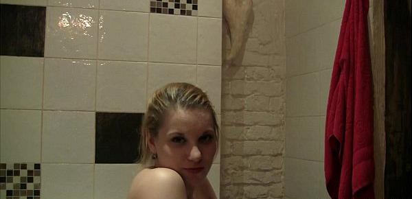  Girlfriend plays with boyfriend&039;s cock in the bathtub